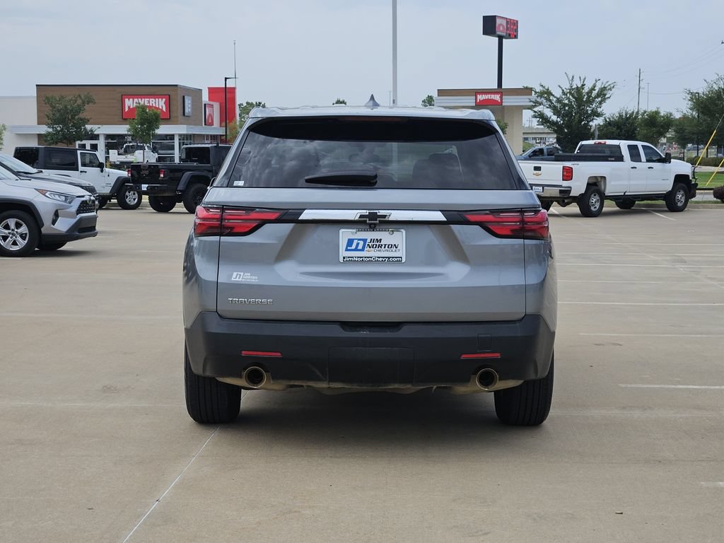 Used 2023 Chevrolet Traverse LS w/ Safety Package FWD image 6