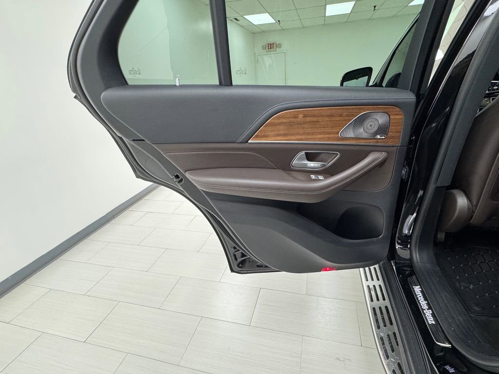 Used 2021 Mercedes-Benz GLE 450 4MATIC image 11