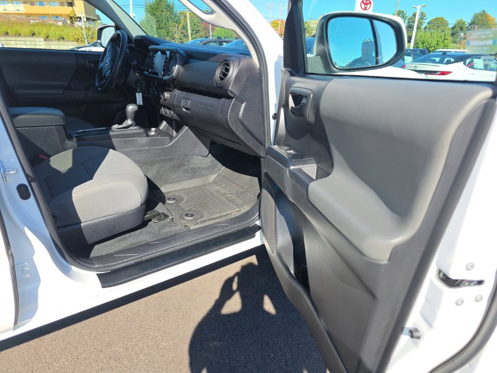 Certified 2023 Toyota Tacoma SR AWD/4WD image 9