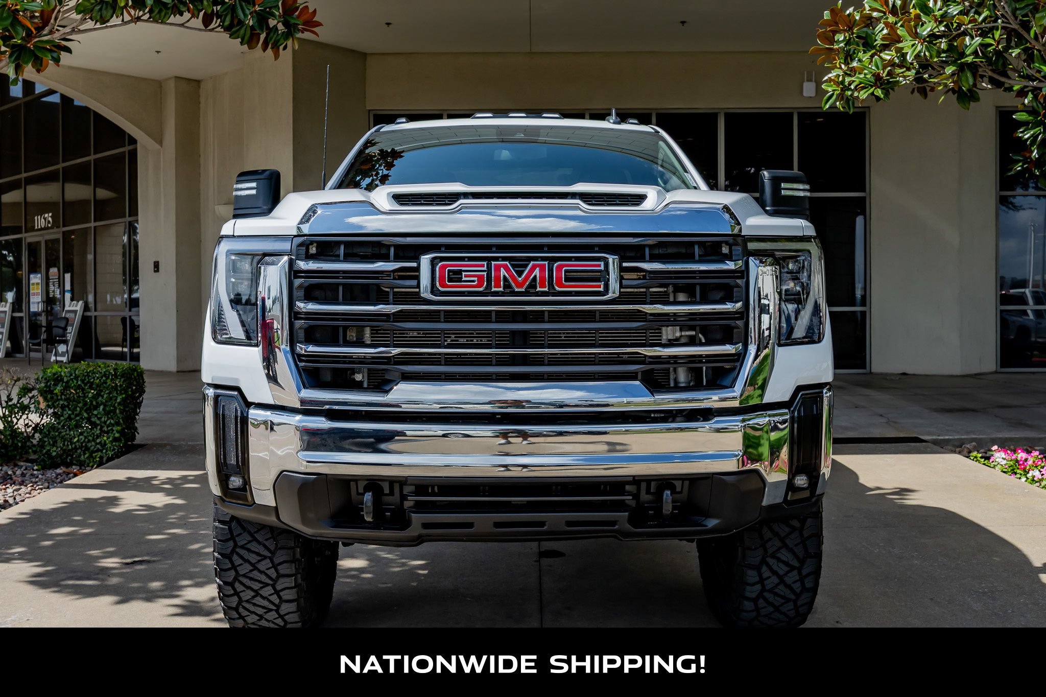 Used 2024 GMC Sierra 3500 SLE w/ SLE Convenience Package AWD/4WD image 4