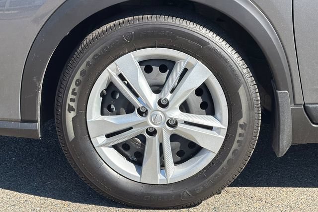 Certified 2025 Nissan Kicks Play S FWD image 31
