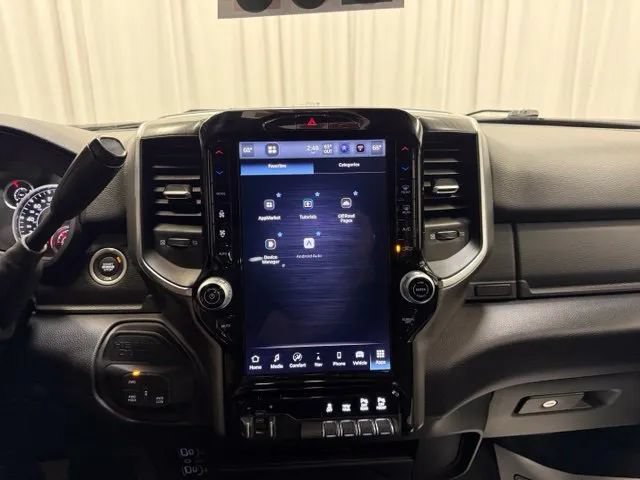 Used 2025 RAM 2500 Big Horn AWD/4WD image 19