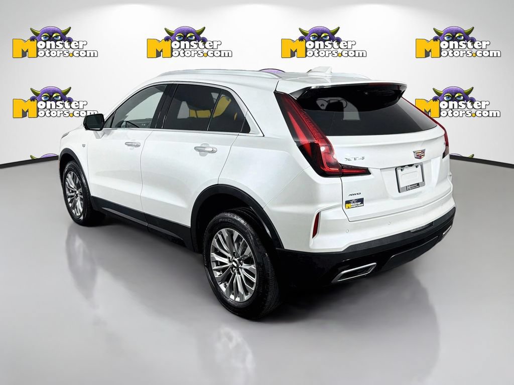 Used 2024 Cadillac XT4 Premium Luxury w/ Active Safety Package AWD/4WD image 7