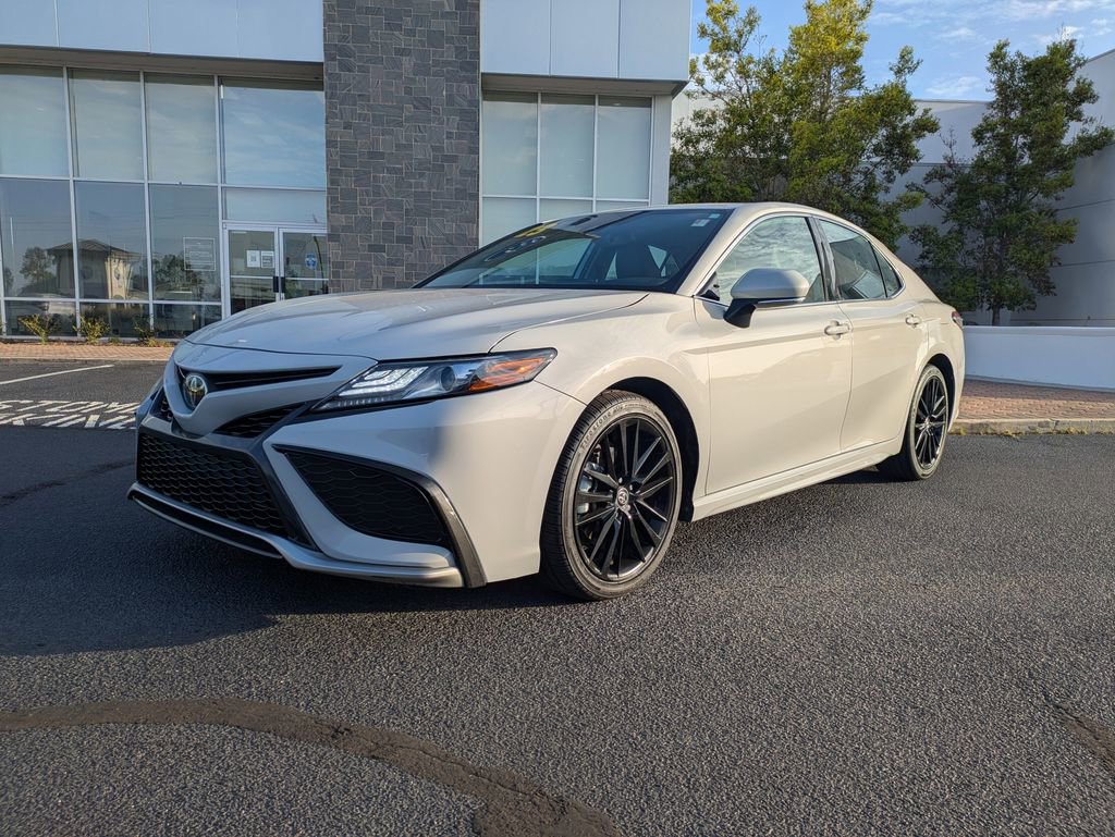 Used 2023 Toyota Camry XSE image 9
