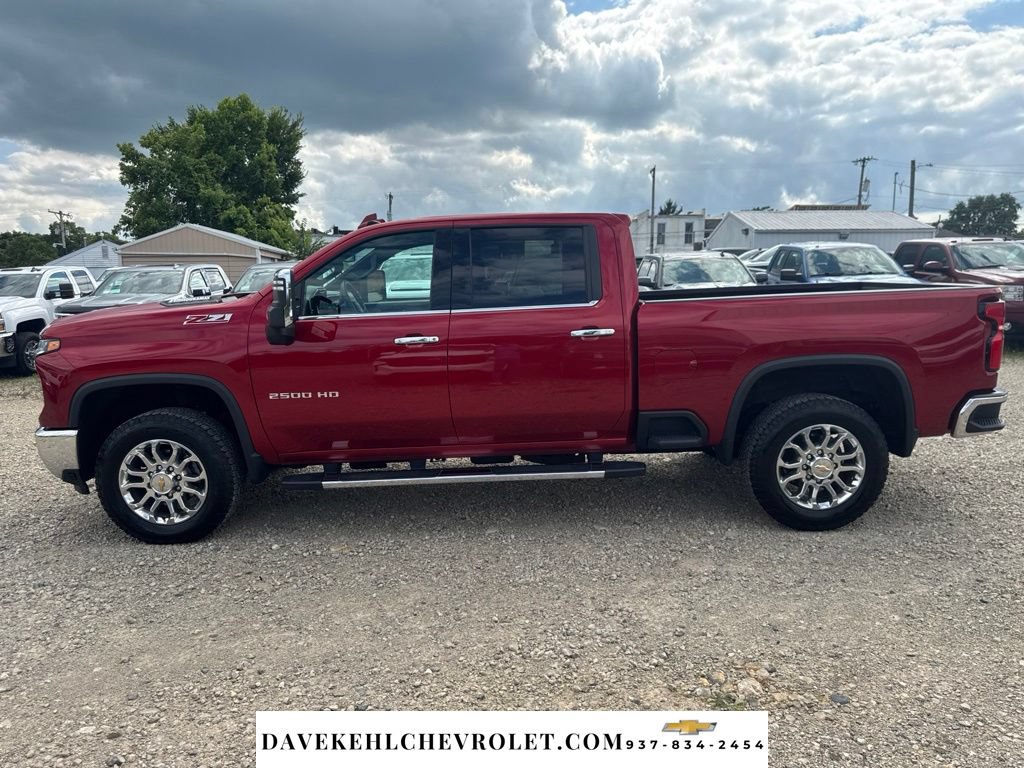 Used 2025 Chevrolet Silverado 2500 LTZ w/ LTZ Plus Package AWD/4WD image 2