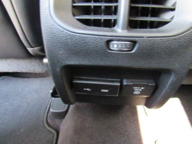 Used 2019 Jeep Cherokee Limited AWD/4WD image 24
