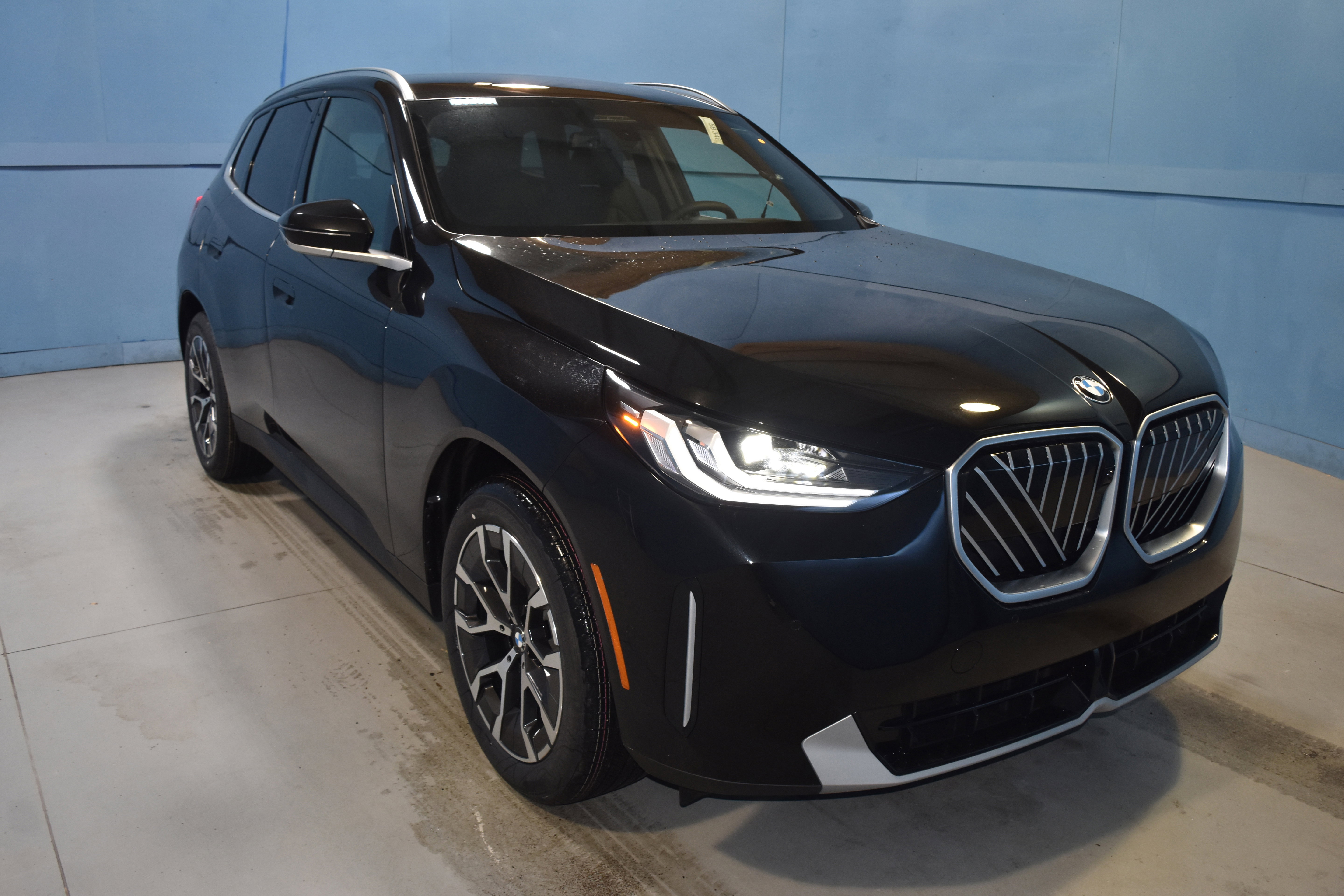 New 2026 BMW X3 xDrive30 w/ Premium Package image 1