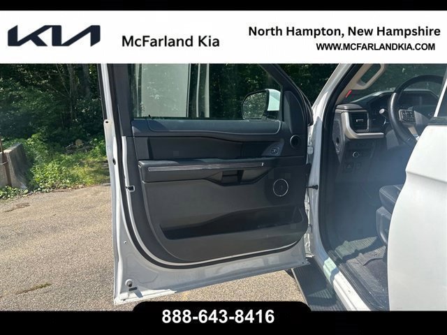 Used 2023 Ford Expedition XLT AWD/4WD image 25