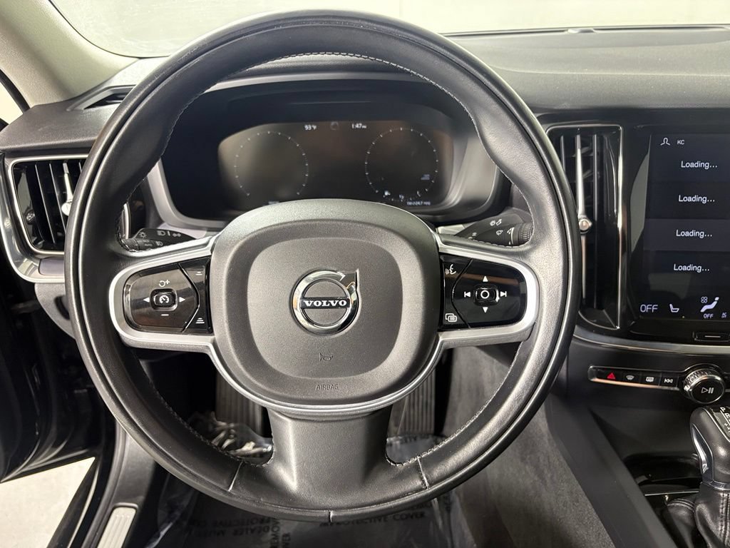 Used 2020 Volvo S60 T5 Momentum FWD image 23