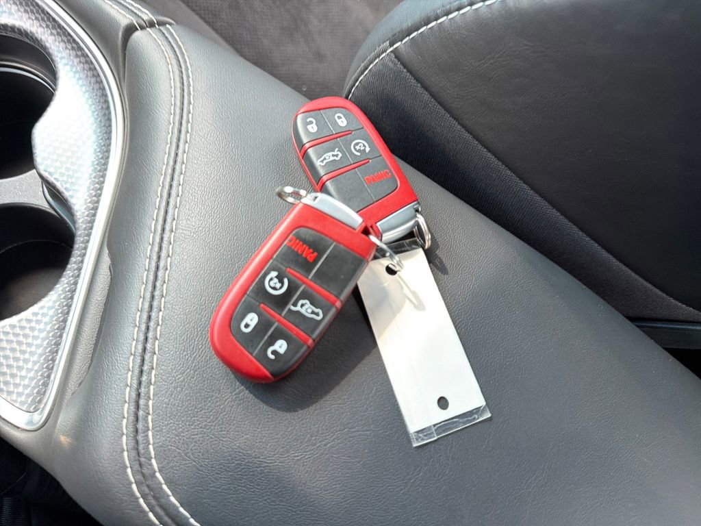 Used 2019 Dodge Challenger SRT Hellcat Redeye image 31