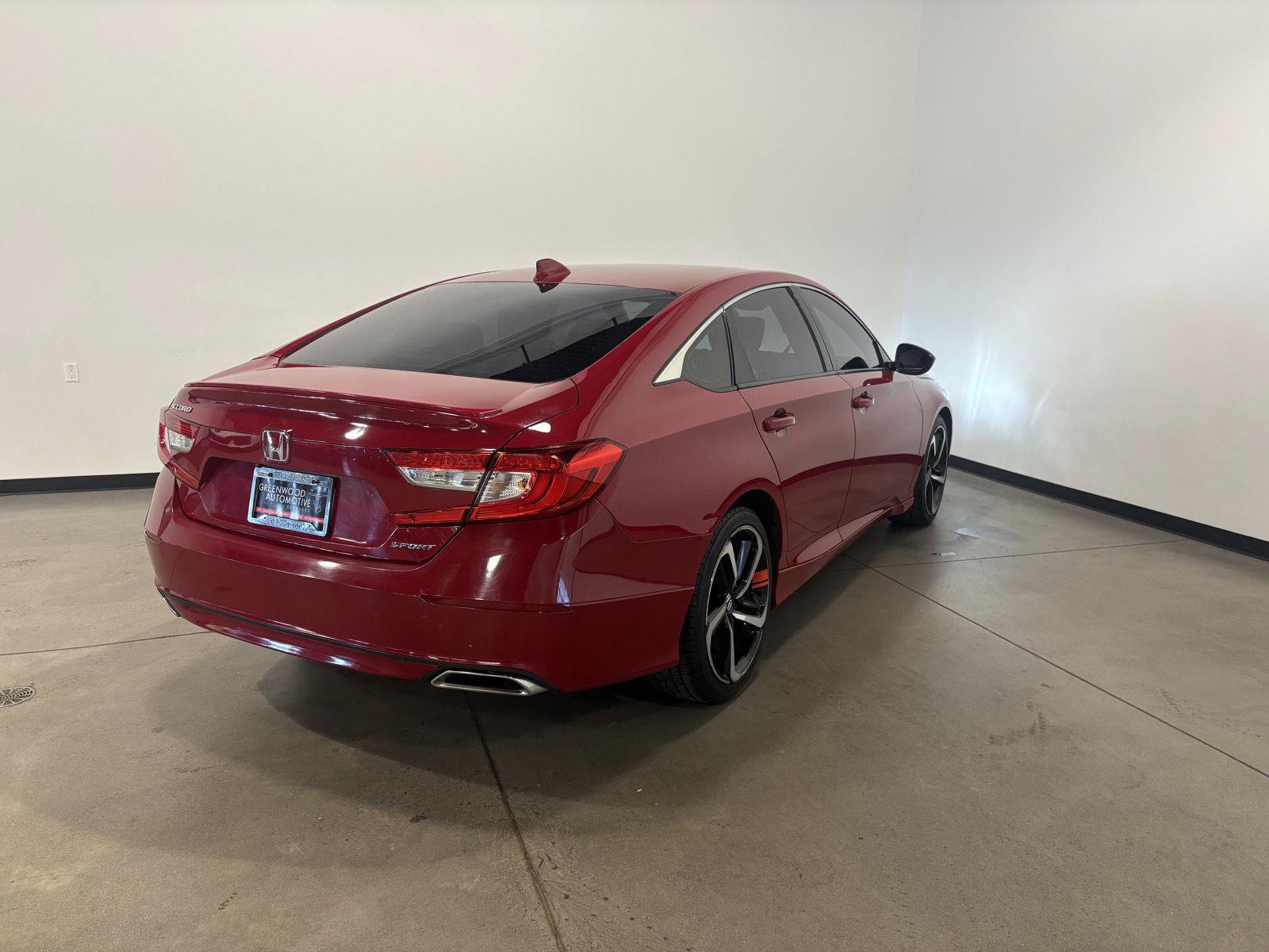 Used 2018 Honda Accord Sport image 3