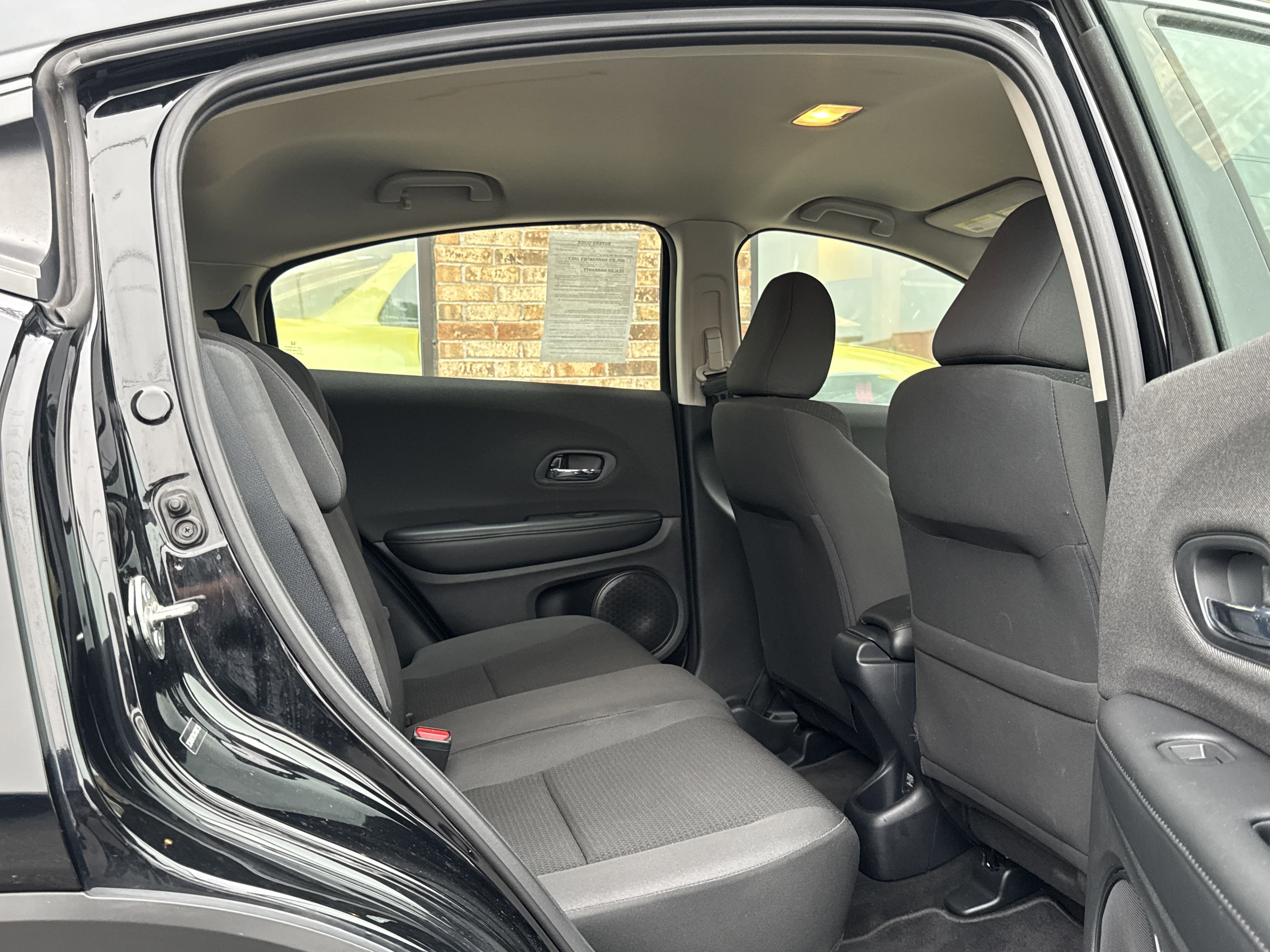 Used 2019 Honda HR-V LX image 10