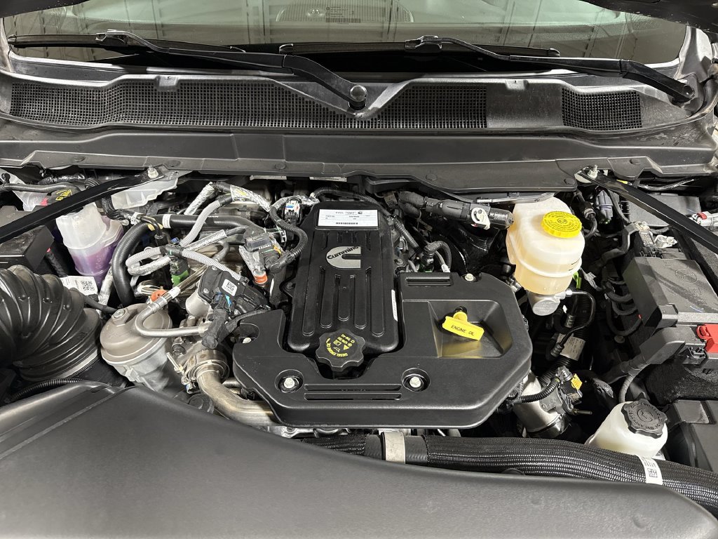 New 2026 RAM 3500 Big Horn AWD/4WD image 25