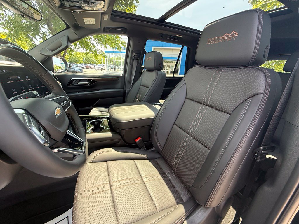 New 2026 Chevrolet Tahoe High Country AWD/4WD image 26