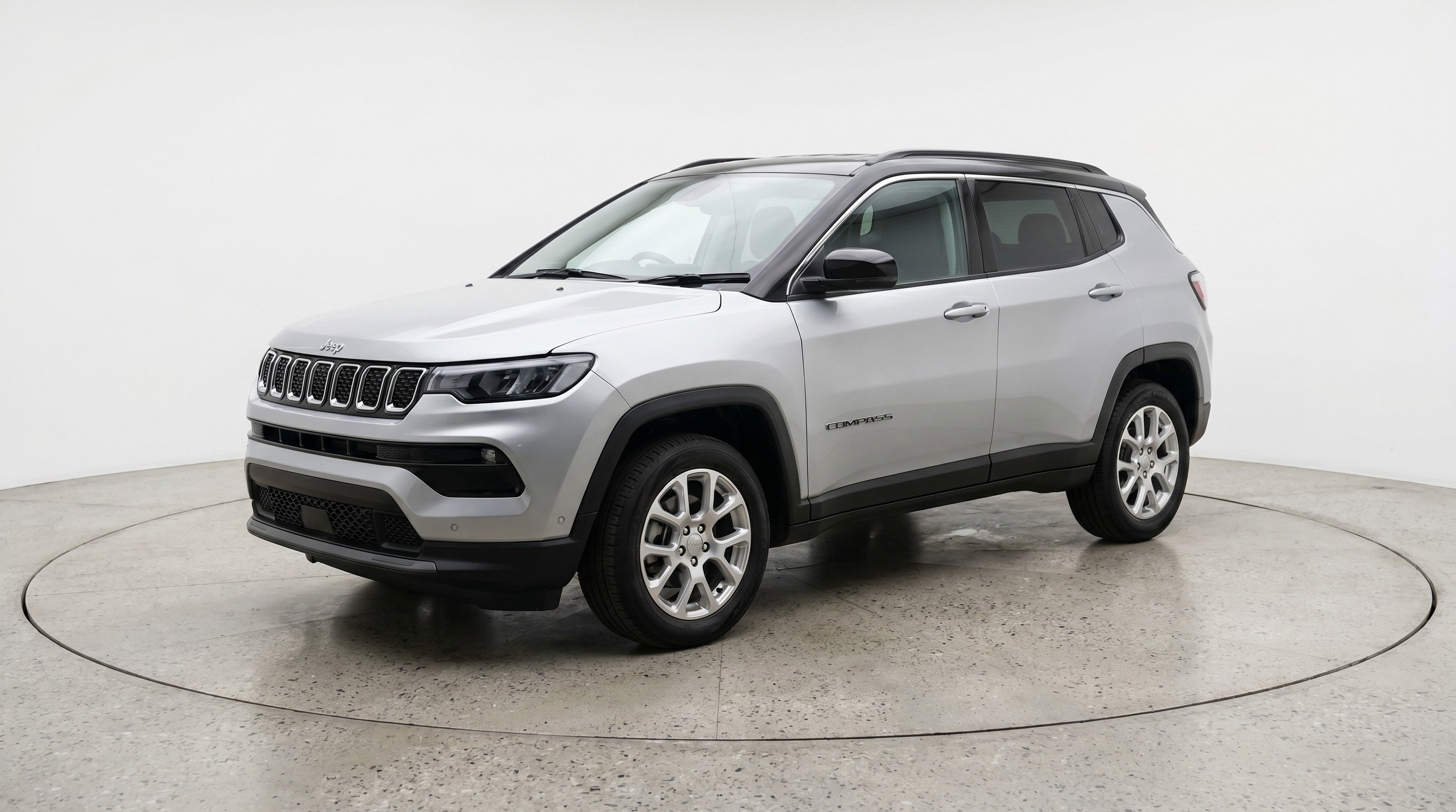 Used 2025 Jeep Compass Limited AWD/4WD image 3