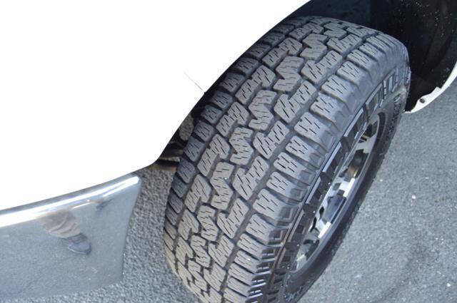 Used 2010 Nissan Frontier SE AWD/4WD image 59
