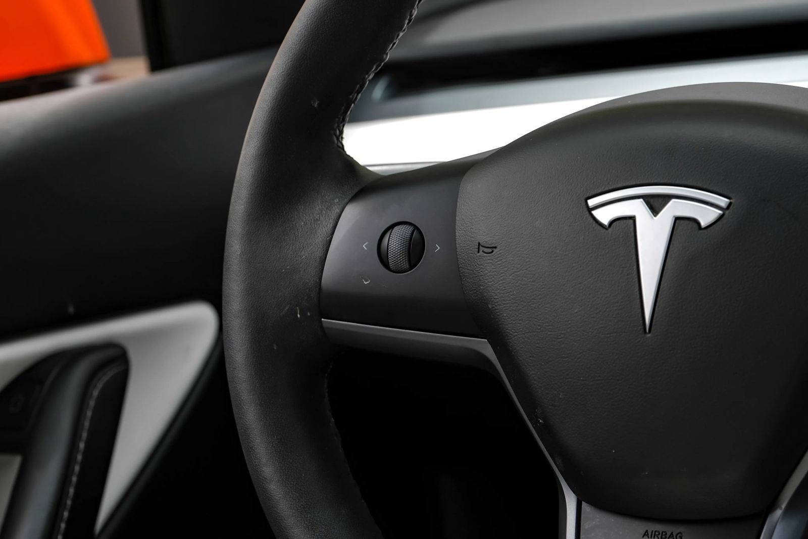 Used 2022 Tesla Model Y Performance AWD/4WD image 16