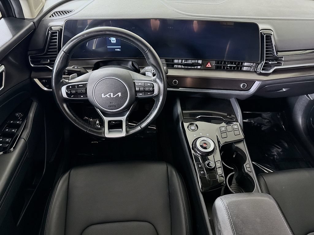 Certified 2024 Kia Sportage EX w/ EX Premium Package AWD/4WD image 4