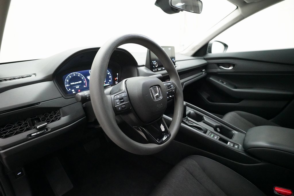 Used 2023 Honda Accord EX image 7