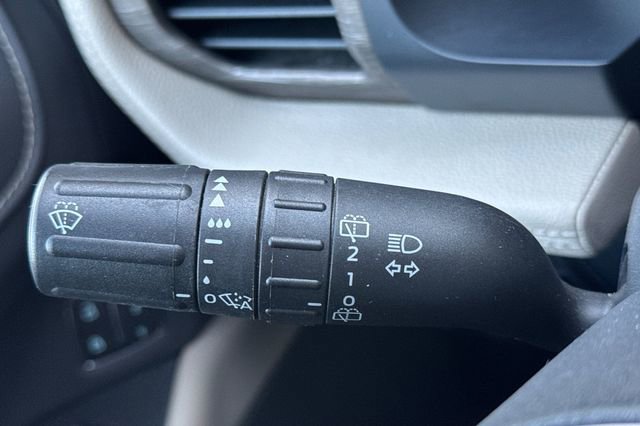 Used 2024 Ford Expedition Limited AWD/4WD image 39