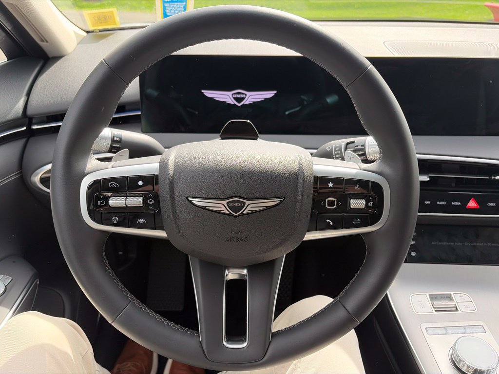 Certified 2026 Genesis GV70 2.5T Select AWD/4WD image 5