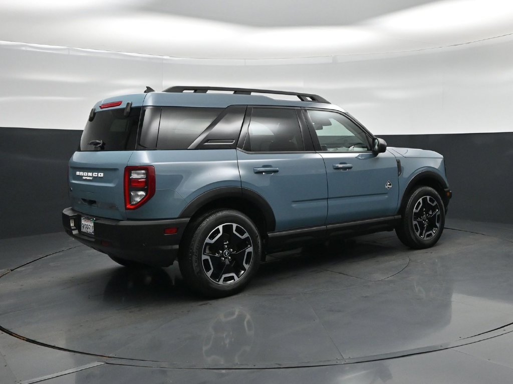 Certified 2023 Ford Bronco Sport Outer Banks w/ Tech Package AWD/4WD image 24