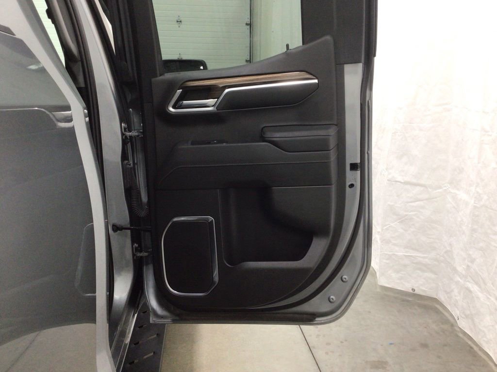 Used 2023 Chevrolet Silverado 1500 RST w/ Convenience Package II image 33