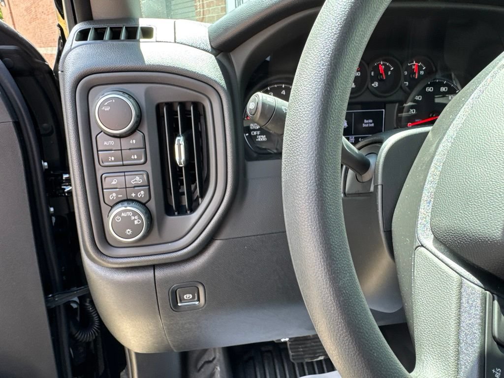 New 2026 Chevrolet Silverado 1500 W/T w/ WT Value Package AWD/4WD image 17