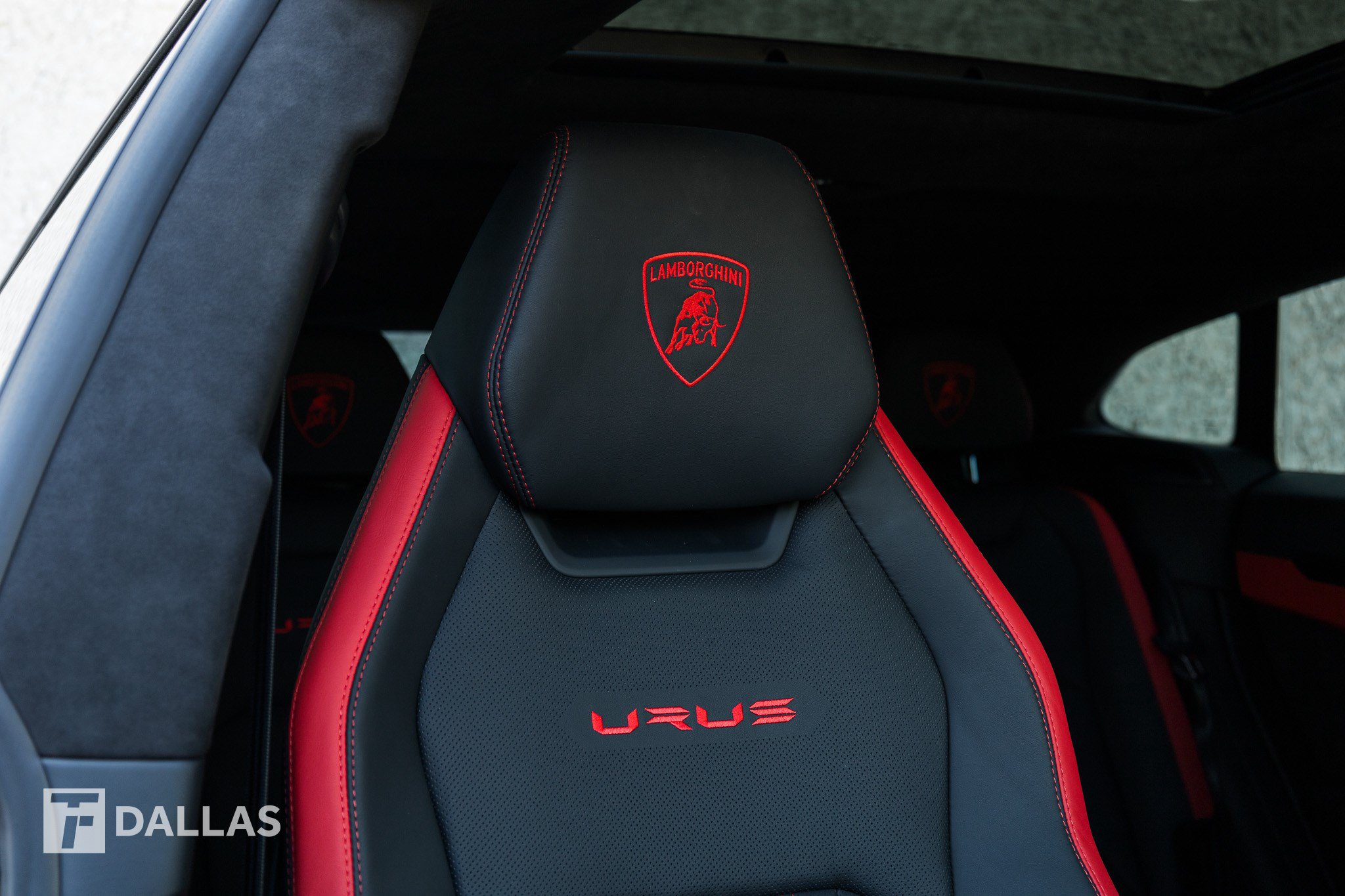 Used 2023 Lamborghini Urus S AWD/4WD image 43