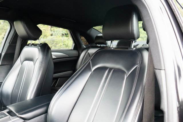 Used 2020 Lincoln MKZ image 19