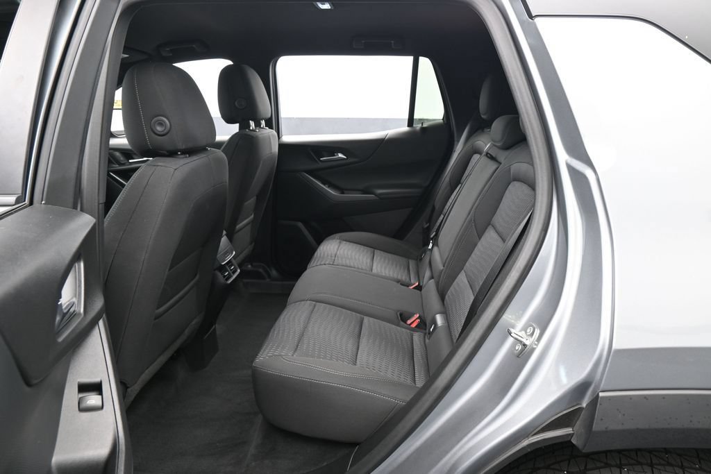 Used 2026 Chevrolet Equinox LT FWD image 29