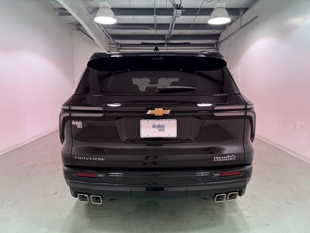 New 2026 Chevrolet Traverse High Country FWD image 6