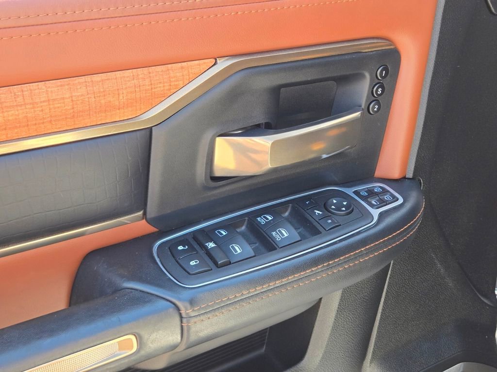 Used 2023 RAM 2500 Limited AWD/4WD image 16