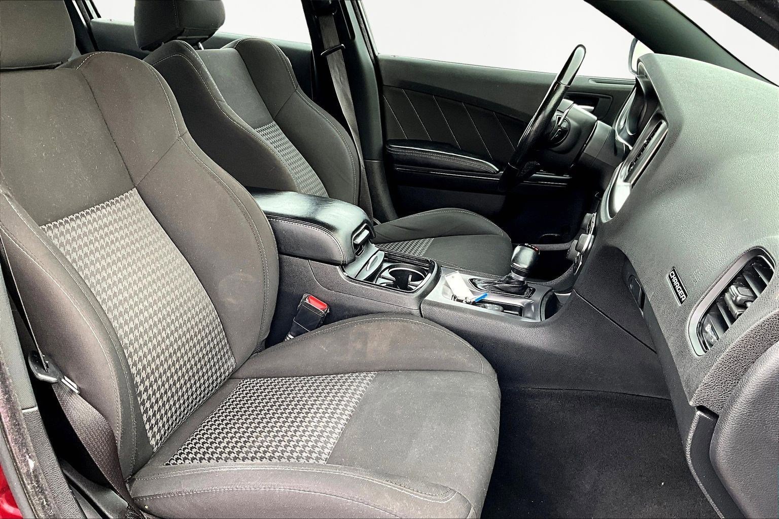 Used 2021 Dodge Charger GT w/ Blacktop Package image 30