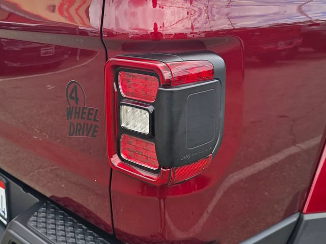 Used 2021 Jeep Gladiator Sport AWD/4WD image 27