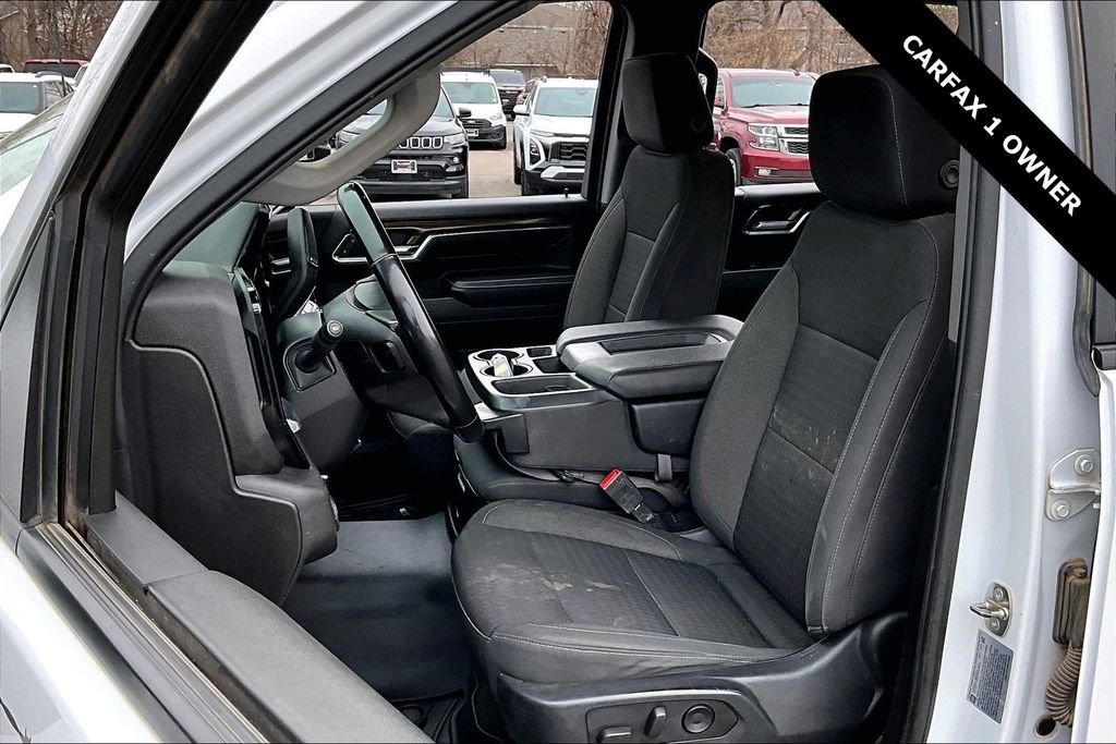 Used 2024 Chevrolet Silverado 3500 LT w/ Convenience Package image 21