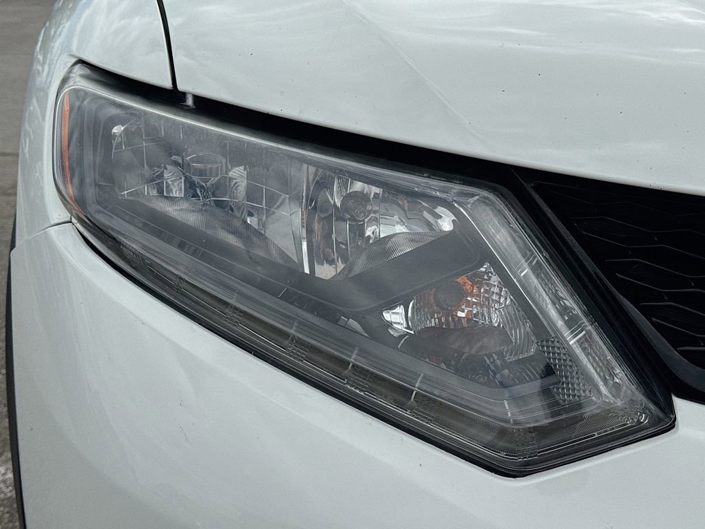 Used 2015 Nissan Rogue S w/ S Family Package FWD image 37