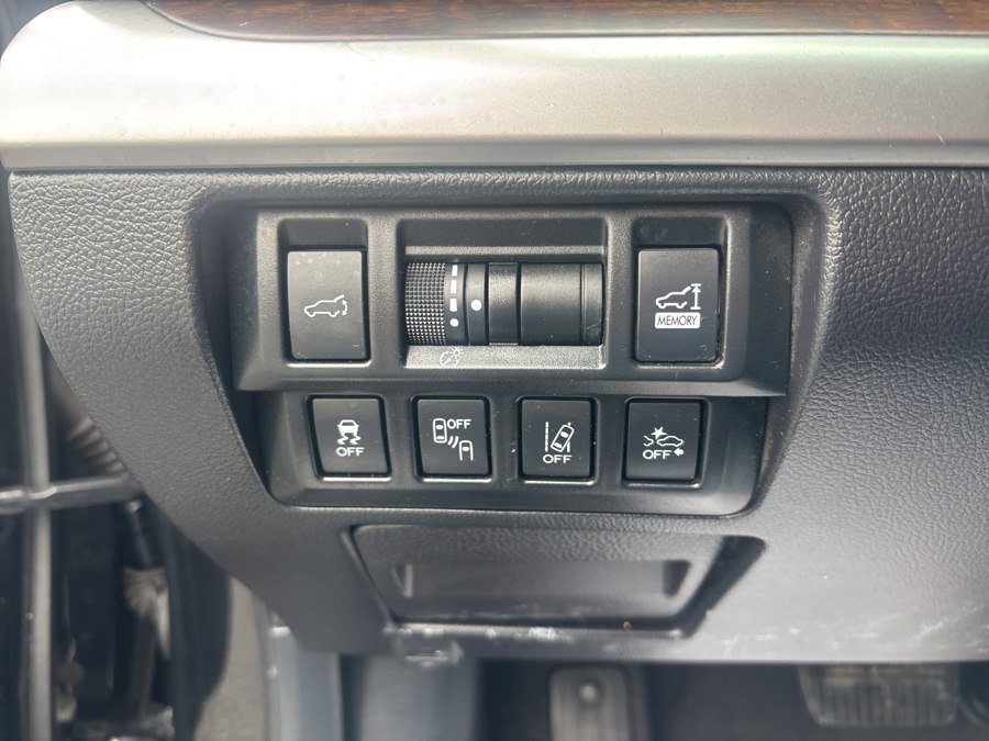 Used 2019 Subaru Outback 2.5i Limited AWD/4WD image 30