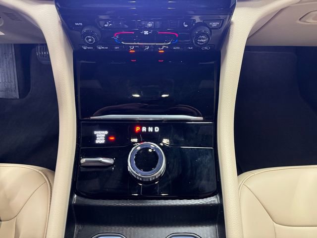 Used 2024 Jeep Grand Cherokee Limited w/ Luxury Tech Group II image 21