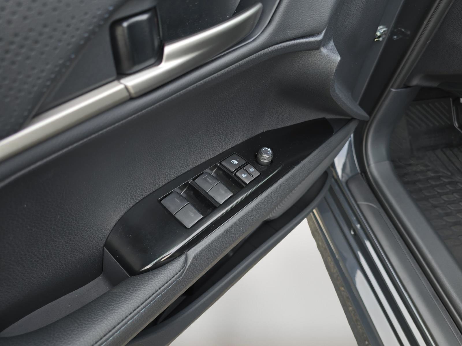 Used 2026 Toyota Camry XSE image 22