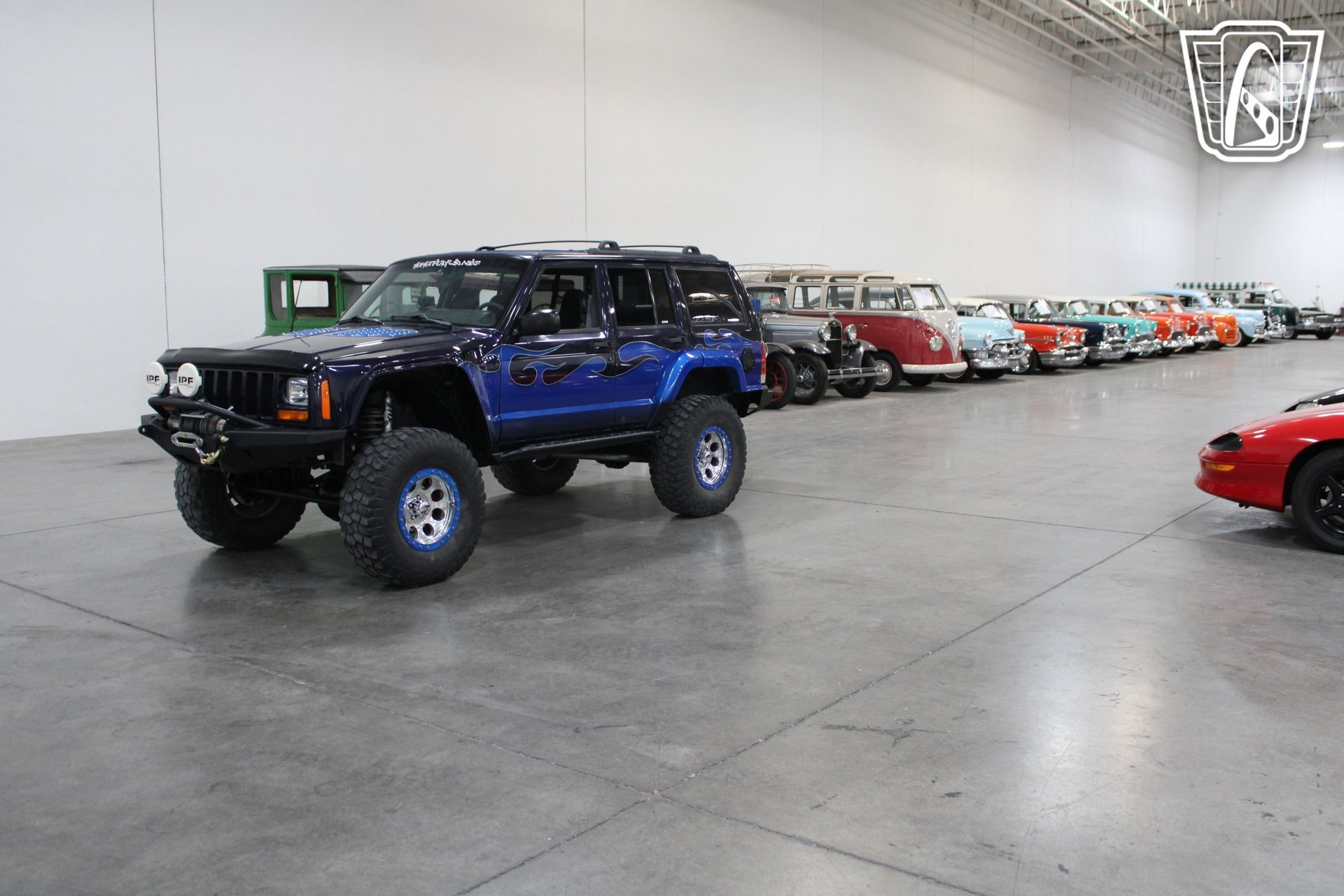 Used 1999 Jeep Cherokee Classic image 3