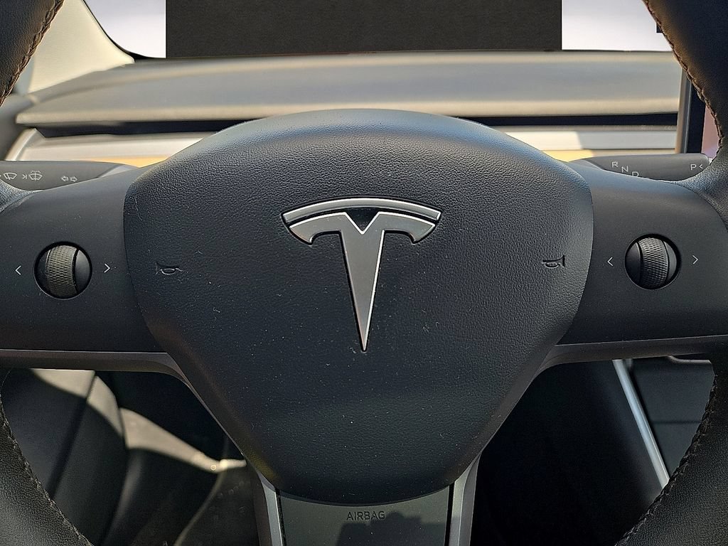 Used 2020 Tesla Model 3 Standard Range Plus RWD image 19
