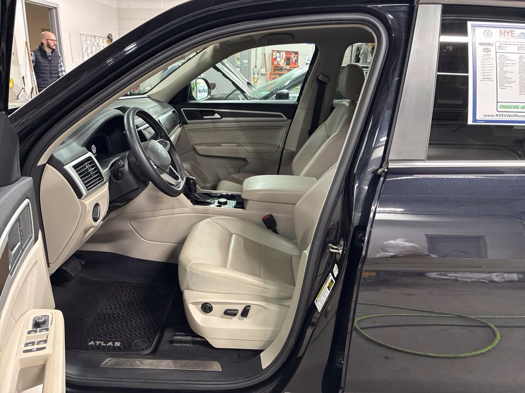 Used 2022 Volkswagen Atlas SE AWD/4WD image 9