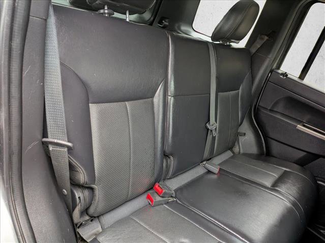 Used 2012 Jeep Liberty Limited Jet w/ Comfort/Convenience Group image 22