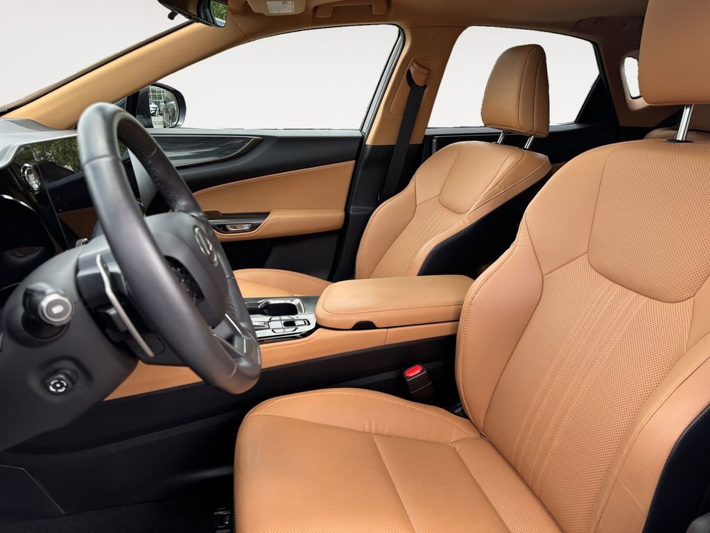 Used 2023 Lexus NX 350 AWD image 9