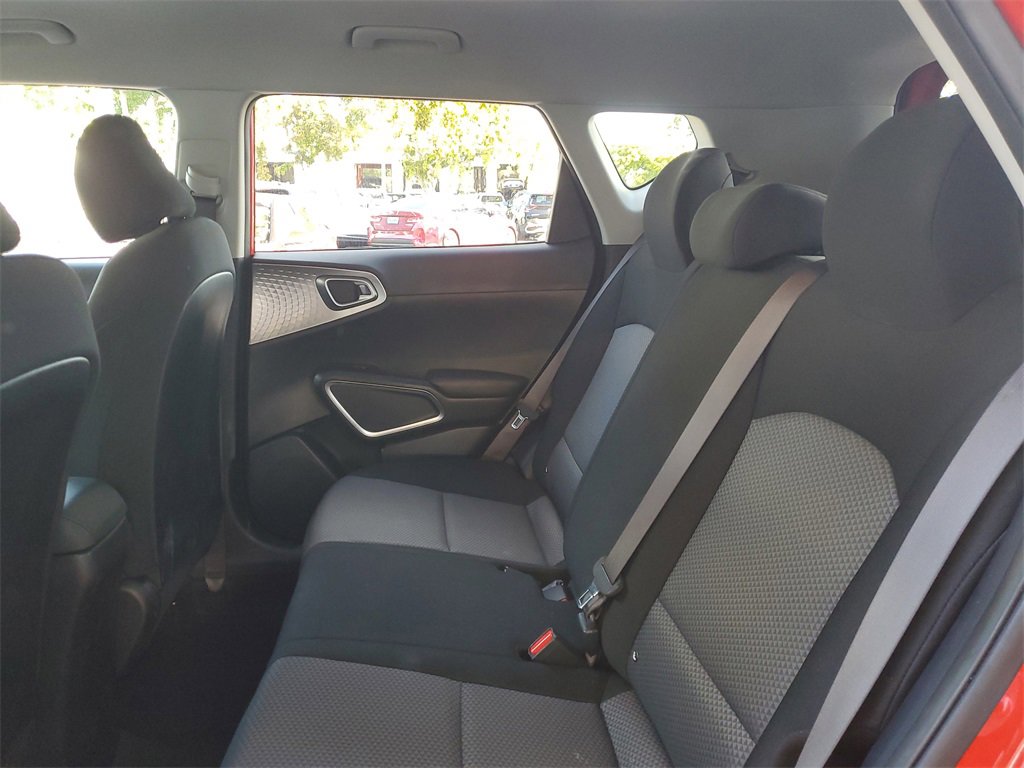 Certified 2024 Kia Soul LX w/ Option Group 015 image 13