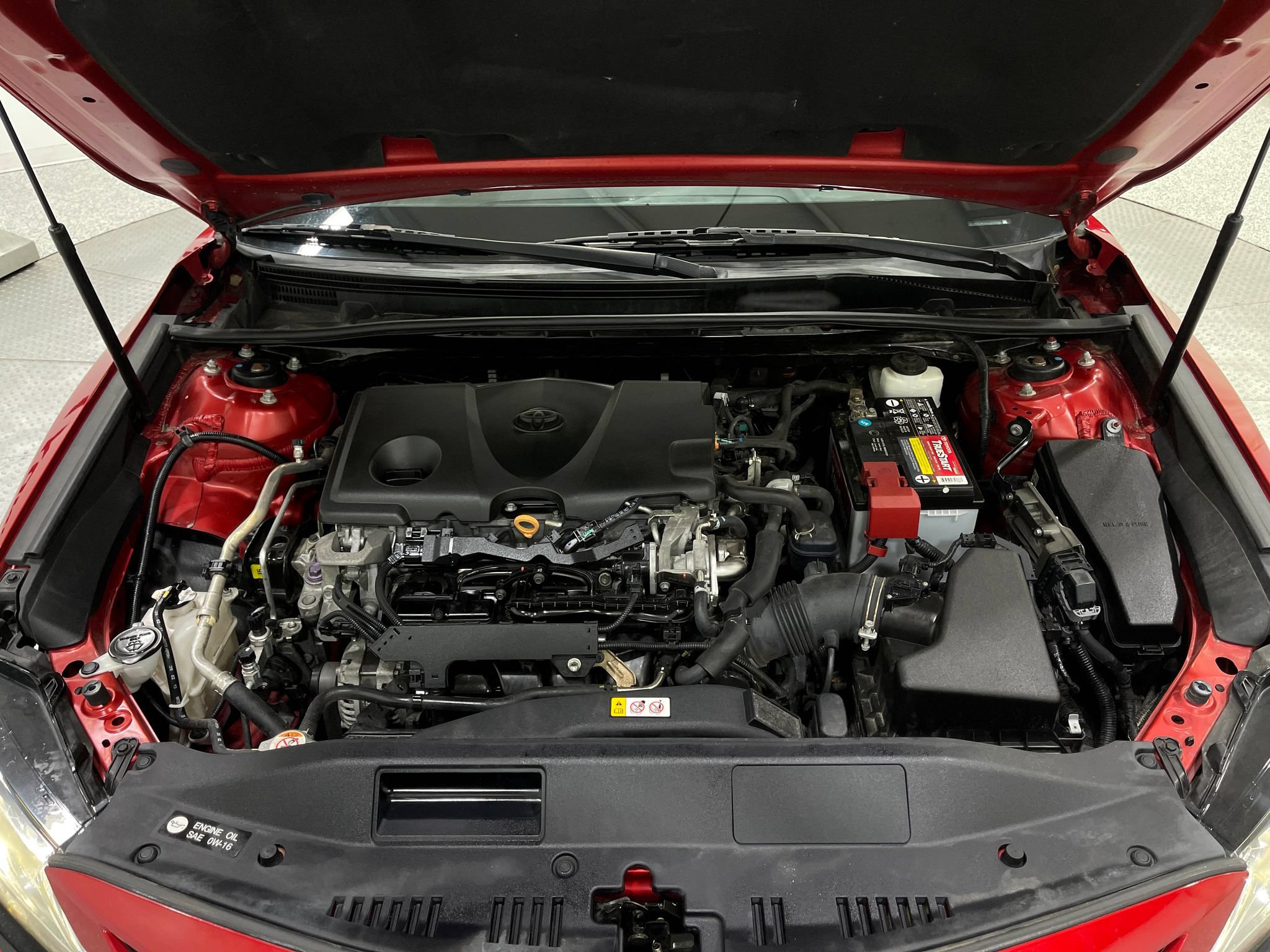 Used 2020 Toyota Camry XSE FWD image 25