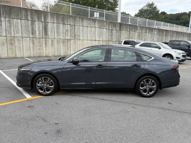 Used 2024 Honda Accord EX-L image 2