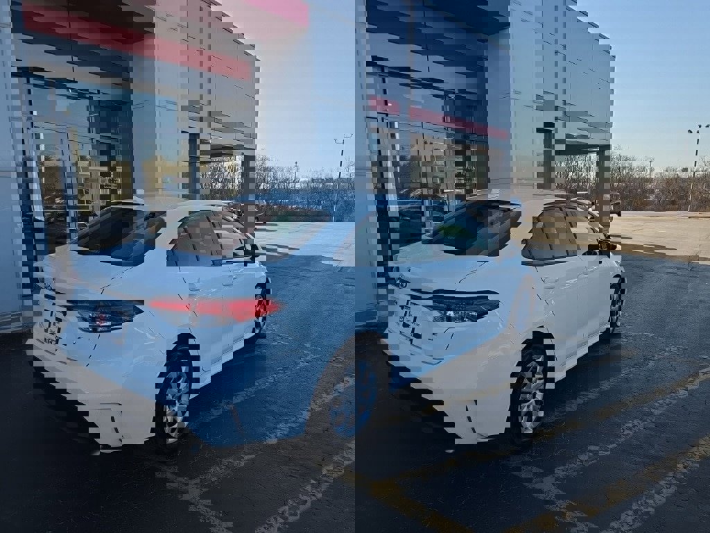 Certified 2023 Toyota Corolla LE image 3