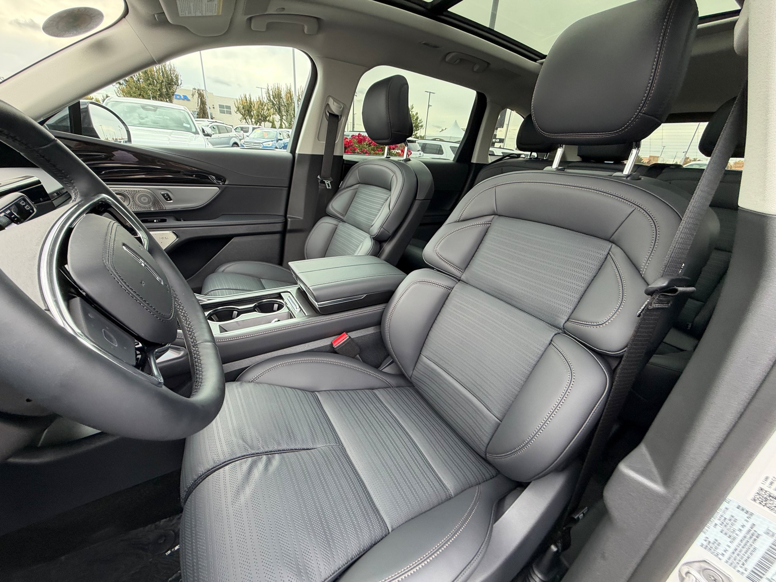 New 2026 Lincoln Nautilus Reserve AWD/4WD image 13